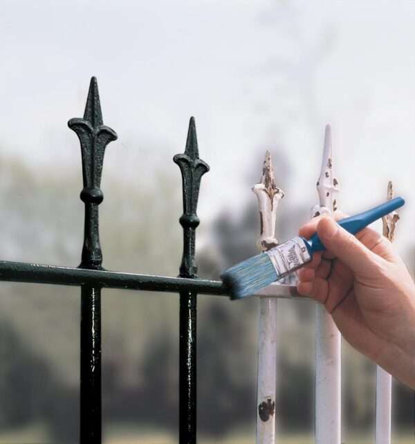 Hammerite metal paint direct to rust painting fence